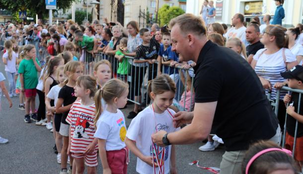 IMG_2179 👟 XII Bieg Uliczny im. Ojca Bernarda Kryszkiewicza – sport, pasja i rekord frekwencji! 🏅