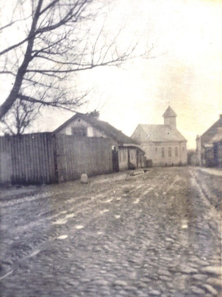 Kosciol-Ewang.-4-766x1024 ⛪️ Dawny kościół ewangelicki w Mławie 🏚️