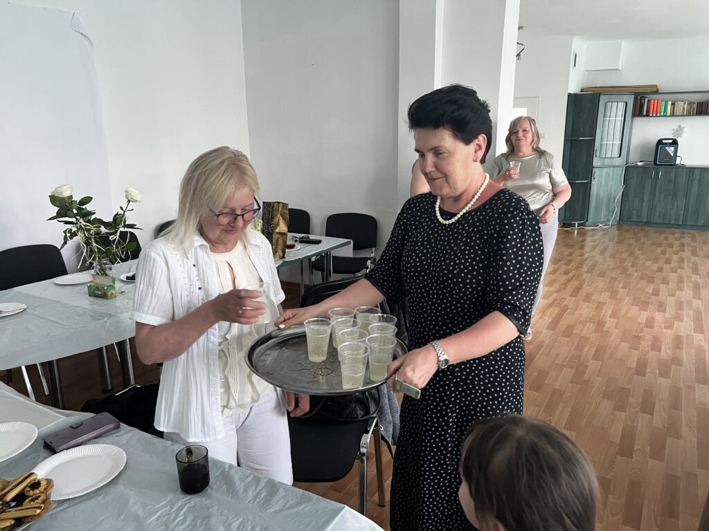 image1-1024x768 📑 Zmiany w Stowarzyszeniu „Pogodny Uśmiech” 😊