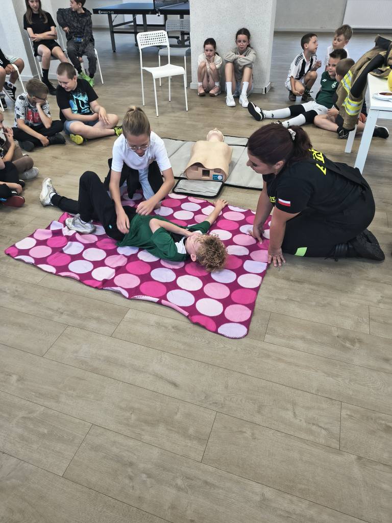 524170712_1798210397757729_2019592706060684419_n 🚨 Pierwsza pomoc z Mławianką – edycja #2! 🔥⚽