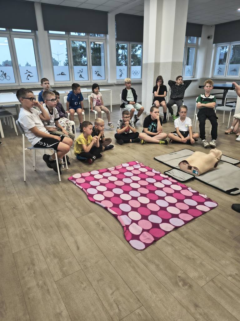 524646672_1798209941091108_718735791711144819_n 🚨 Pierwsza pomoc z Mławianką – edycja #2! 🔥⚽