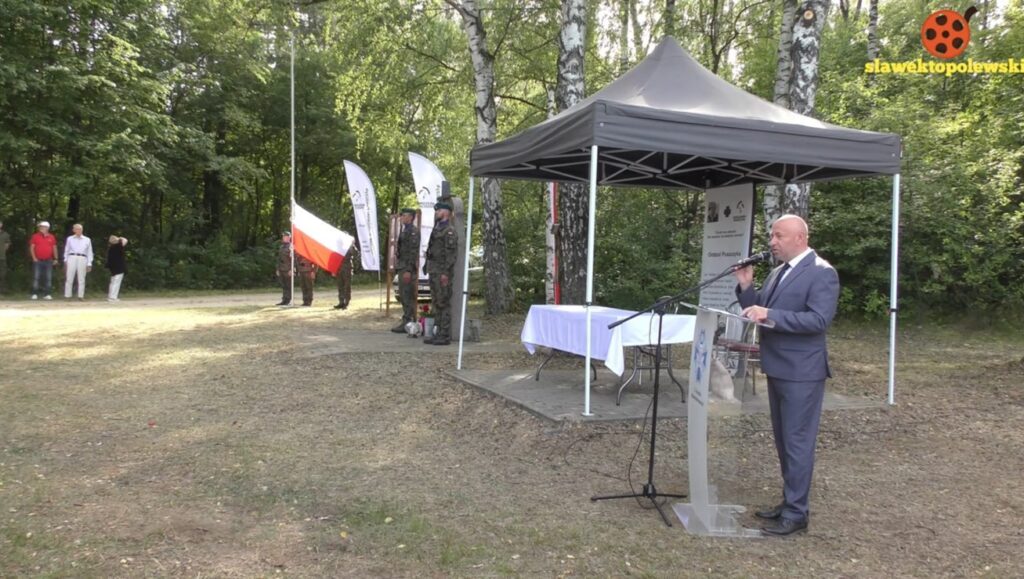 IMG_7041-e1751806171802-1024x579 🚶♂️ Rajd Pieszy Szlakiem Żołnierzy Puszczyka i uroczystości patriotyczne za nami! 🌲🕯️