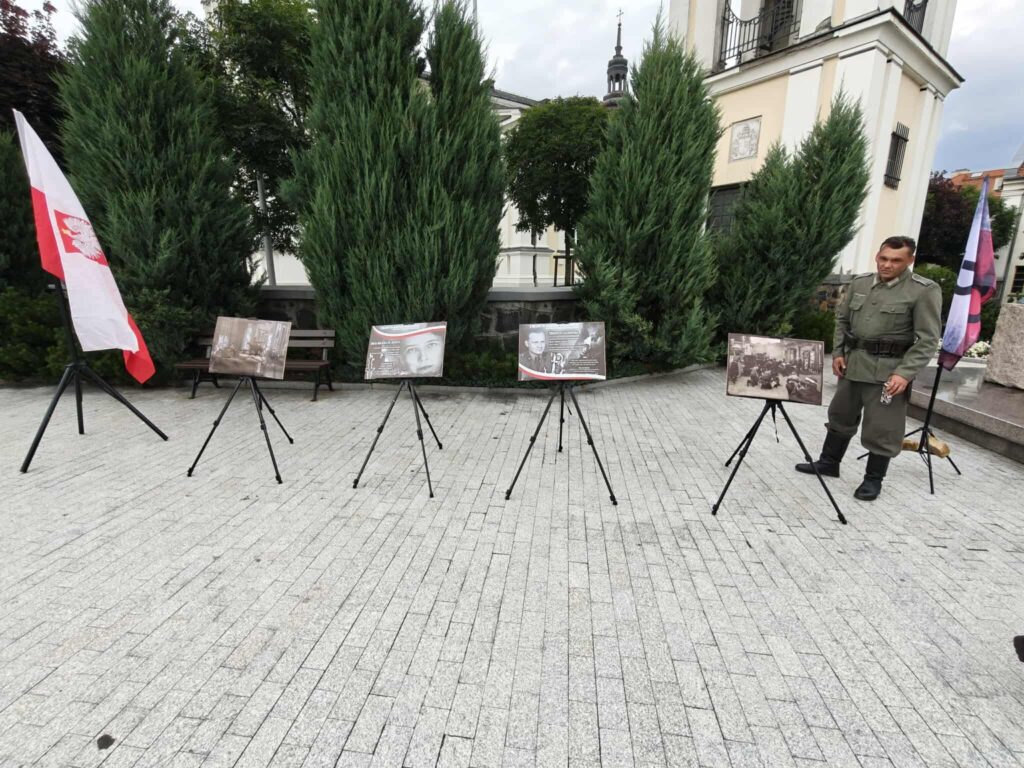 8f5a84a9f1f59087686f69c4f7c00312-1024x768 🇵🇱 Mława uczciła 81. rocznicę wybuchu Powstania Warszawskiego 🇵🇱