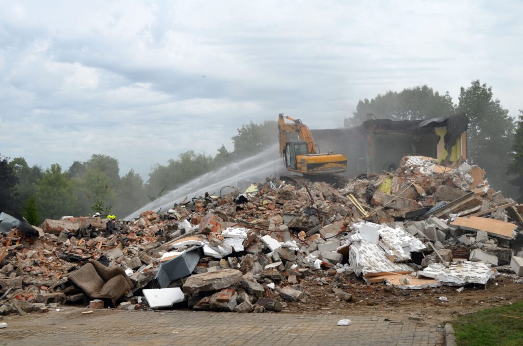 DSC_0092-1-1024x678 🏗️ Trwa rozbiórka przedszkola – w jego miejscu powstanie nowoczesny żłobek 👶✨