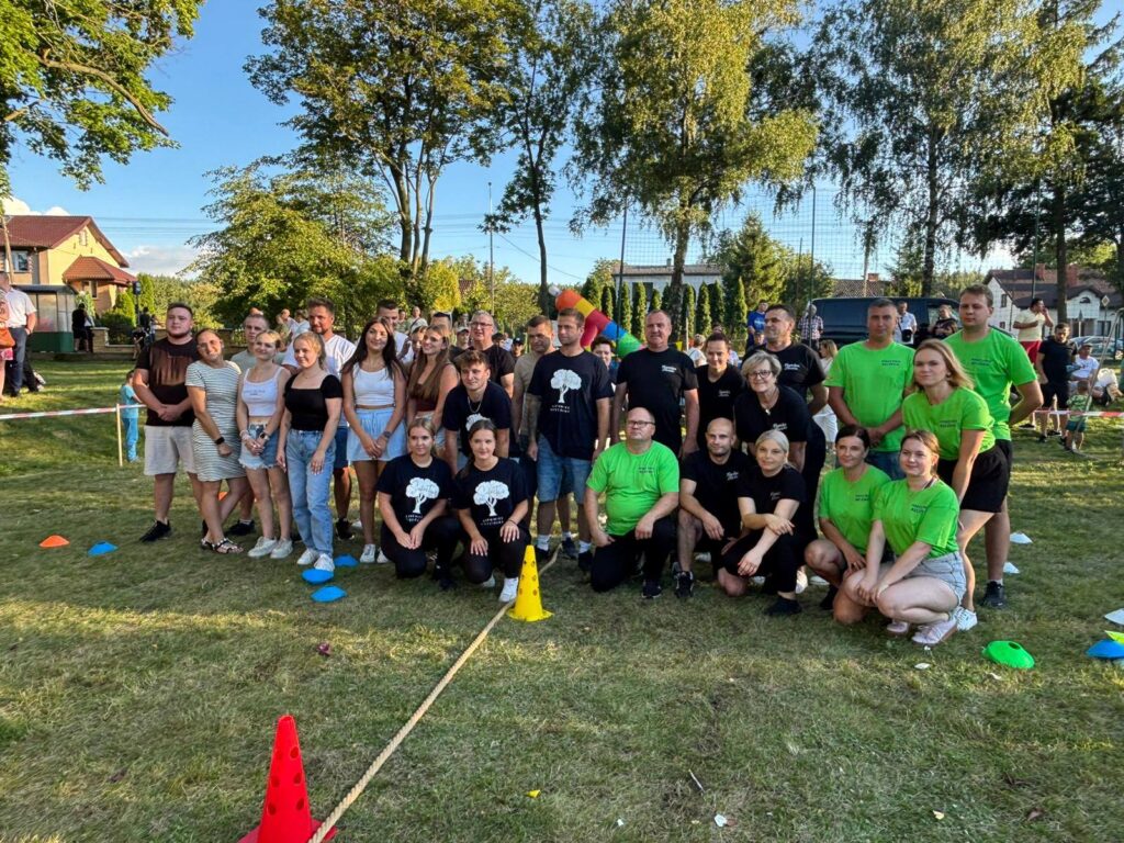 542679518_1320488803016368_2031633196158275521_n-1024x768 ✨🌾 DOŻYNKI GMINNO–PARAFIALNE 2025 W LIPOWCU KOŚCIELNYM 🌾✨